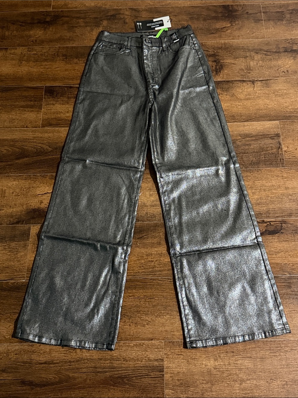 Vibrant Metallic Black Wide-Leg Jeans